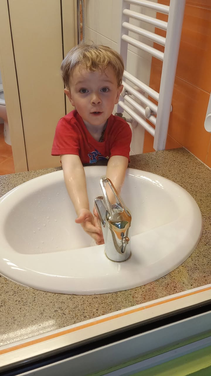 Частна детска градина "Слънчогледи"